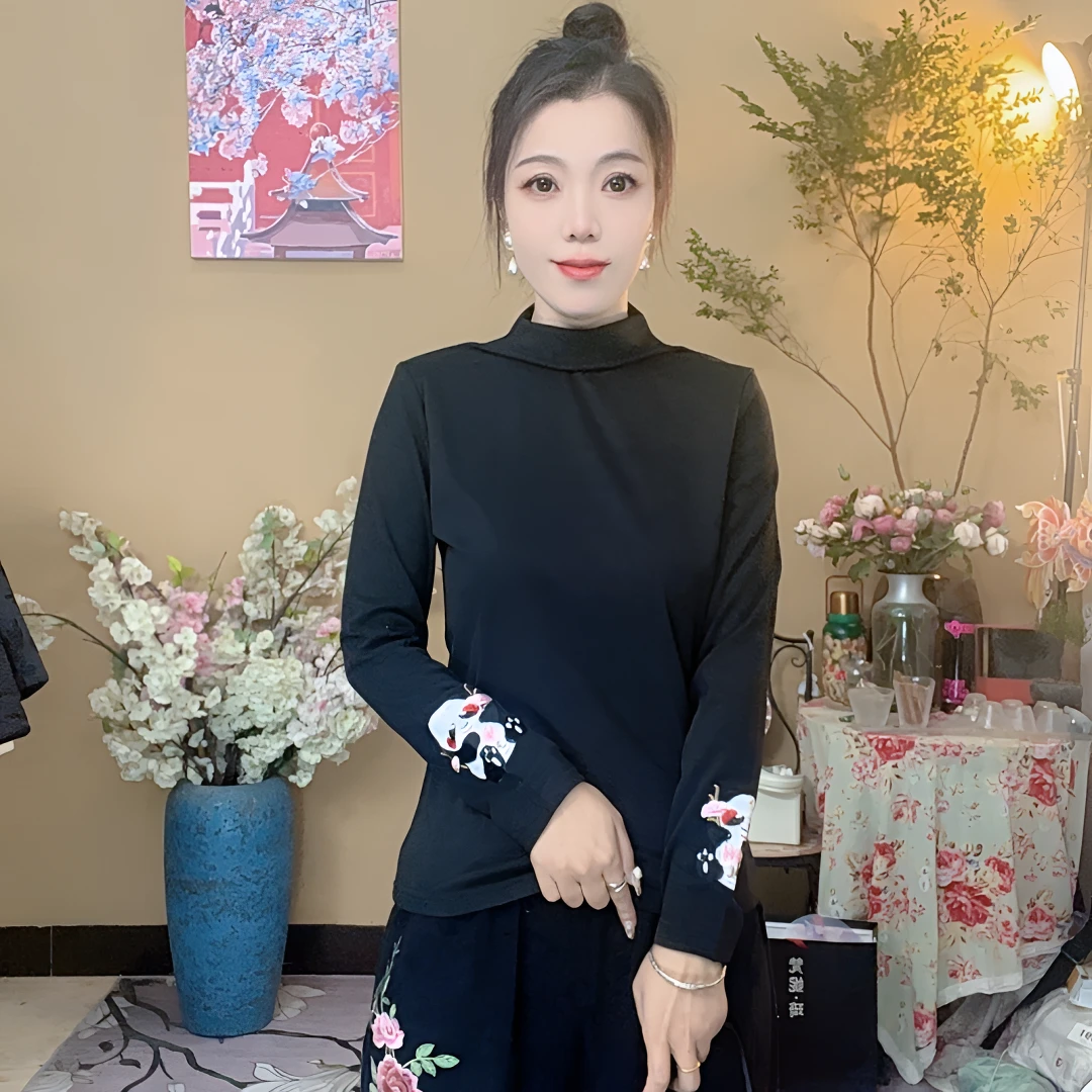 【清版】德绒熊猫刺绣高領加厚保暖打底衫女T恤中國风微修身