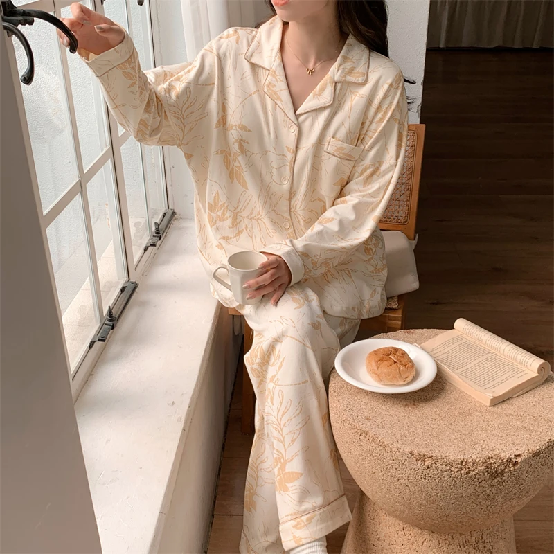 秋冬新款睡衣女士牛奶棉绸长袖长裤翻领开衫家居服套装82341