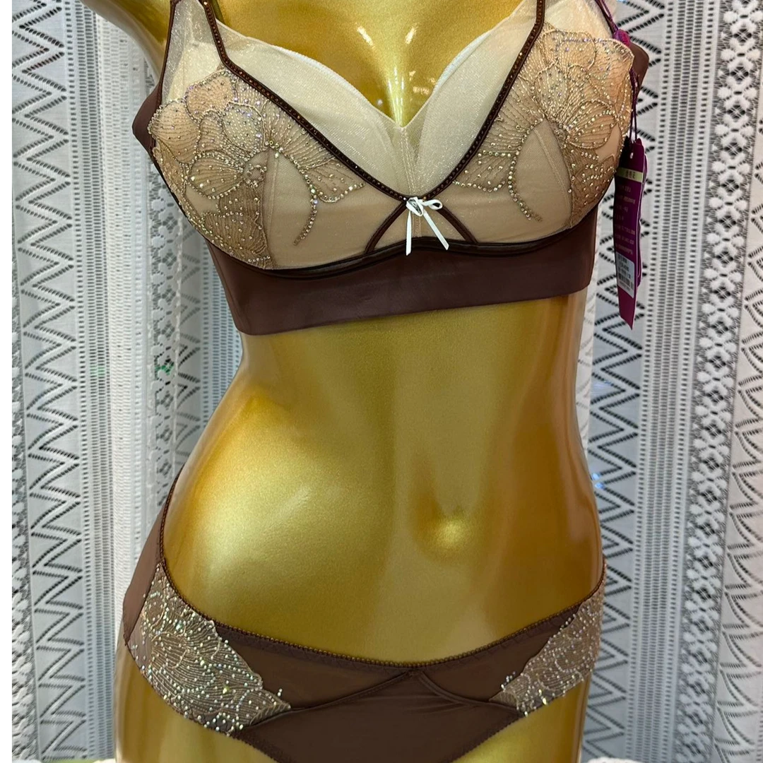 xarifa特价款文胸套装中厚款烫钻性感聚拢舒适无钢圈8806