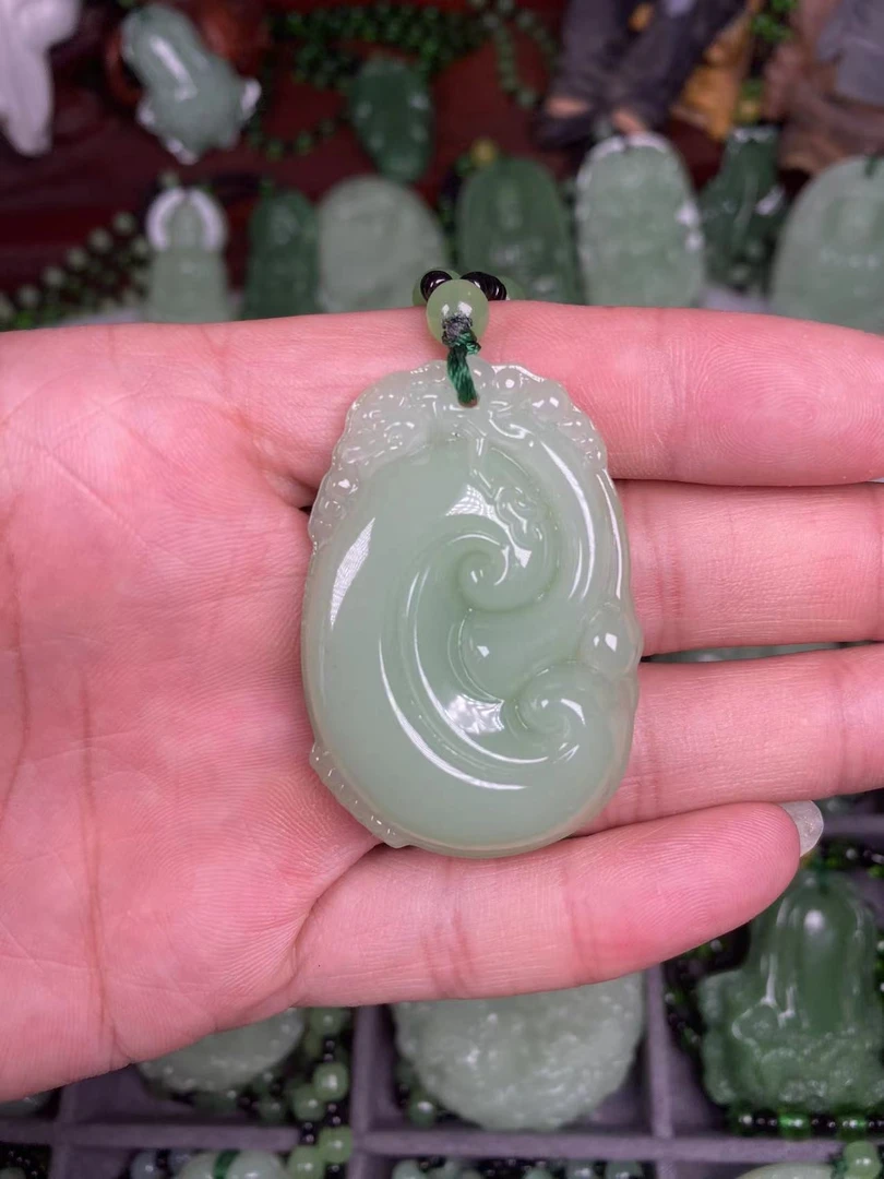 浅绿深绿如意经典百搭款时尚挂件吉祥如意女款气质精美素款