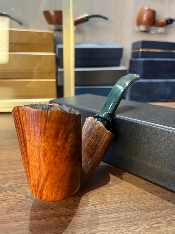 阿根廷《泽奎尔·赫里亚》 光面双瘤皮自由式石楠木烟斗