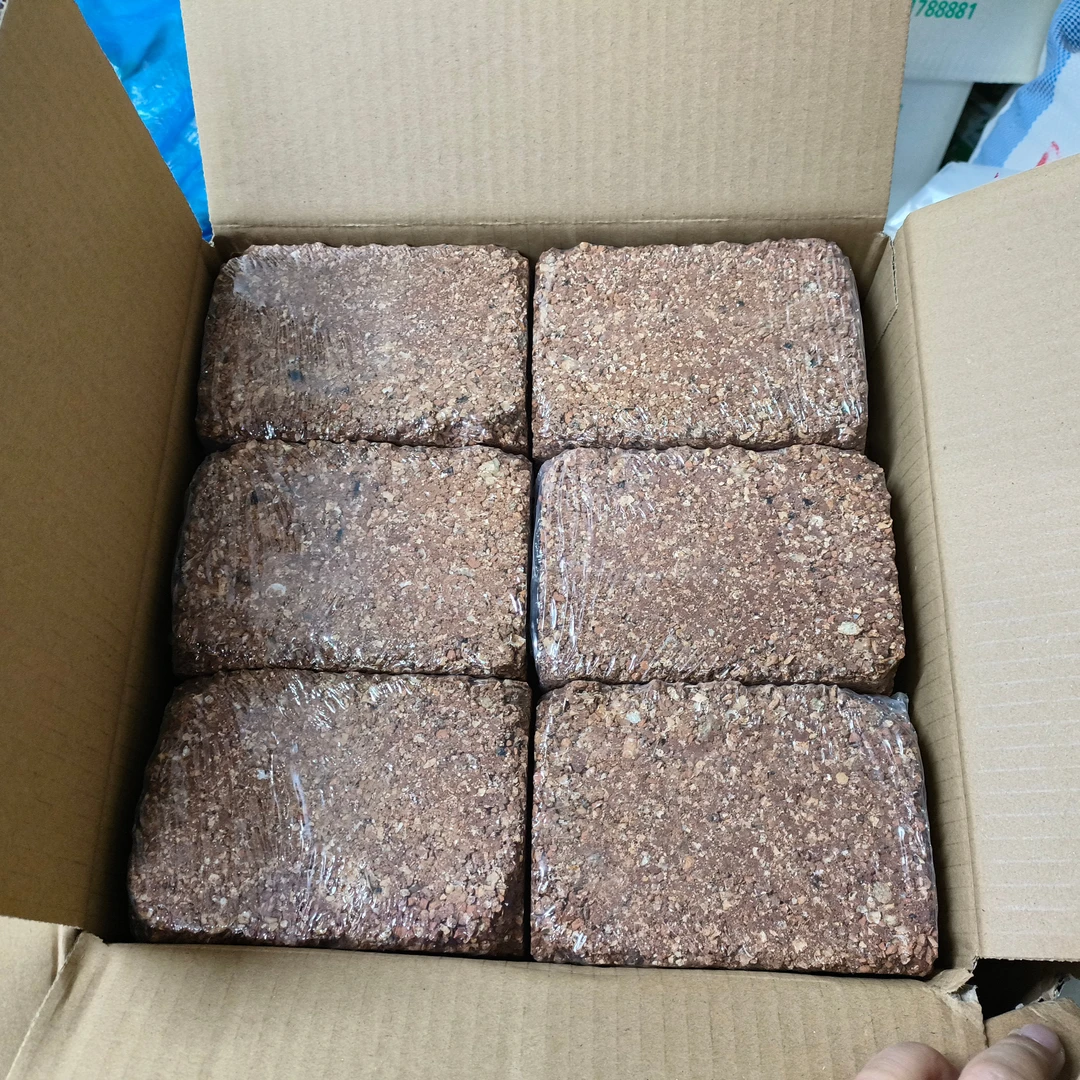 爱信营养块土6块/箱/促进消化/补充矿物质/微量元素