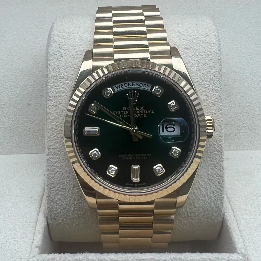 99新 Rolex/劳力士  星期日历型 m128238 烟熏绿钻刻 二手全套