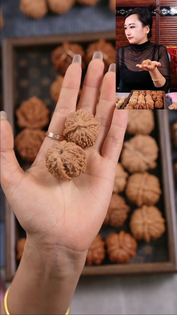 【闪购商品】文玩核桃吊坠文玩核桃精品狮子