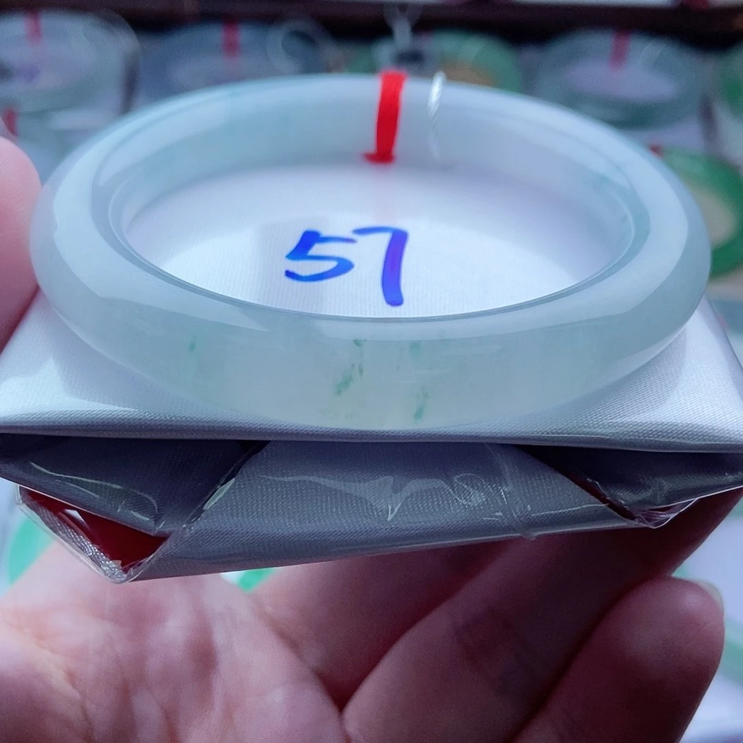 0251编57冰蓝底蓝绿花优雅圆天然缅甸翡翠A货传承57.3，10.3，10.5。