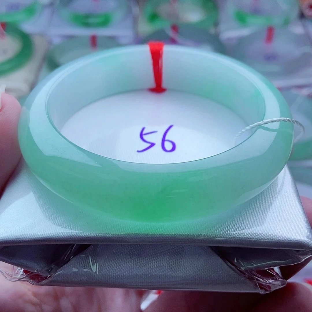 0330编56冰浅阳绿轮胎厚桩高贵天然缅甸翡翠A货传承56.8，14.5，10。