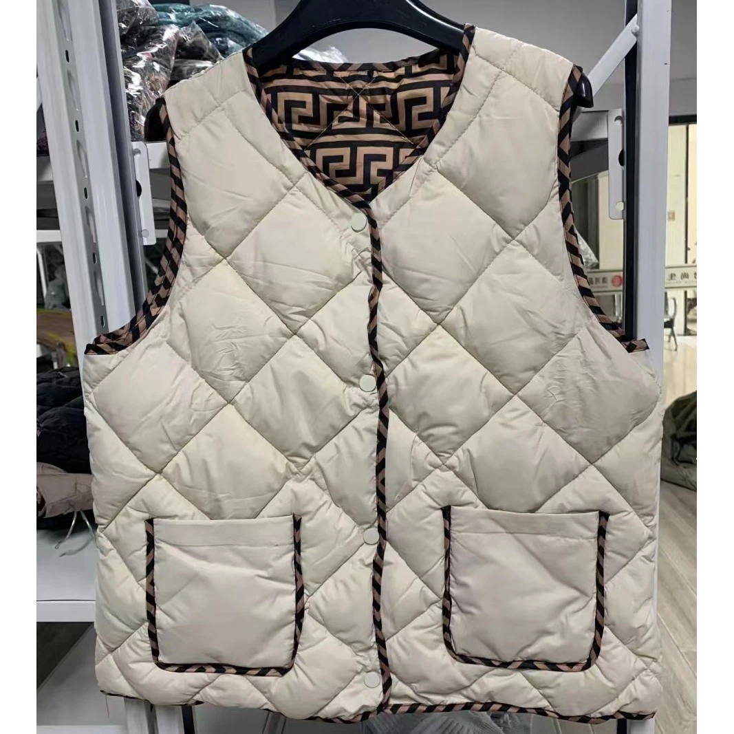 小号断码秋冬季女款休闲风马甲短款轻薄洋气内外穿格子棉马甲坎肩