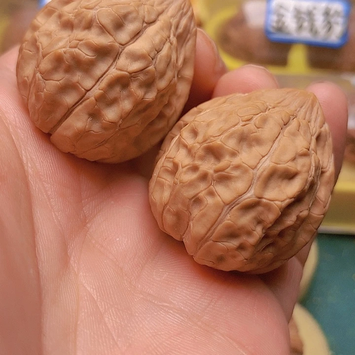 文玩核桃把件38龟甲纹