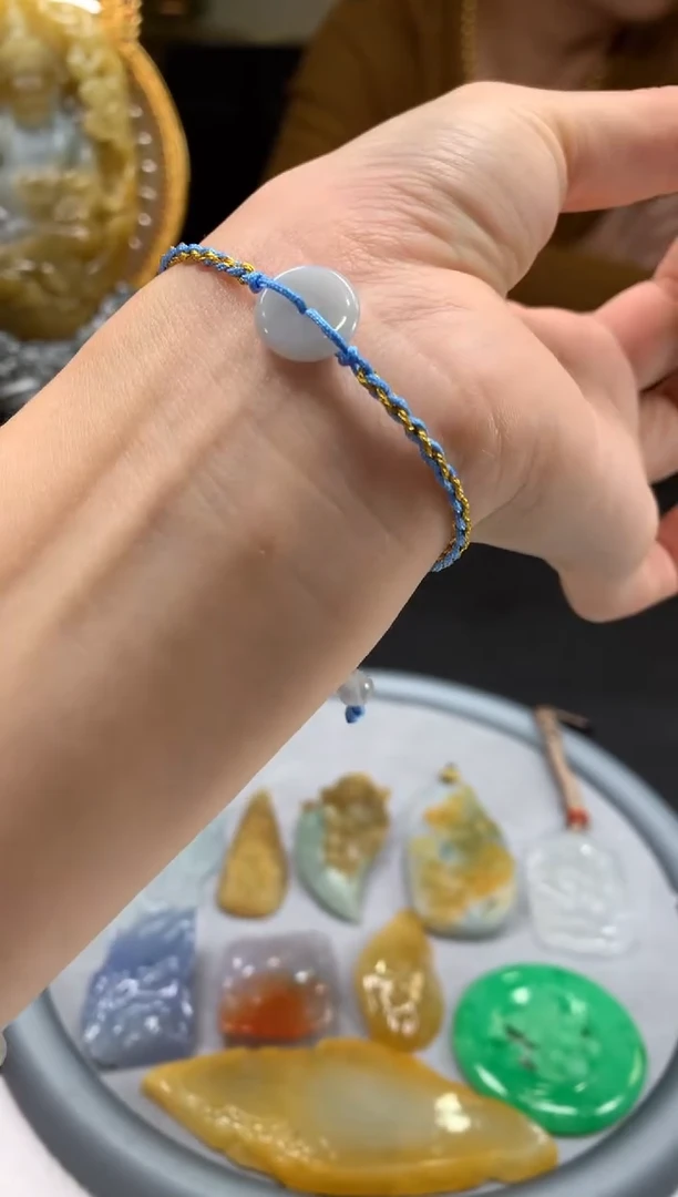 【闪购商品】翡翠手饰未镶嵌-07916多样性发其一