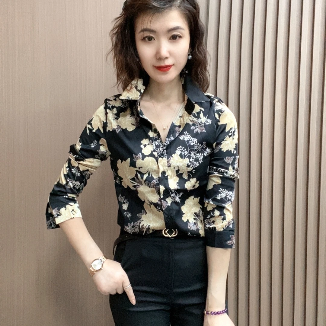 优雅方领长袖碎花醋酸单排扣衬衫女时髦新品百度女士衬衣经典