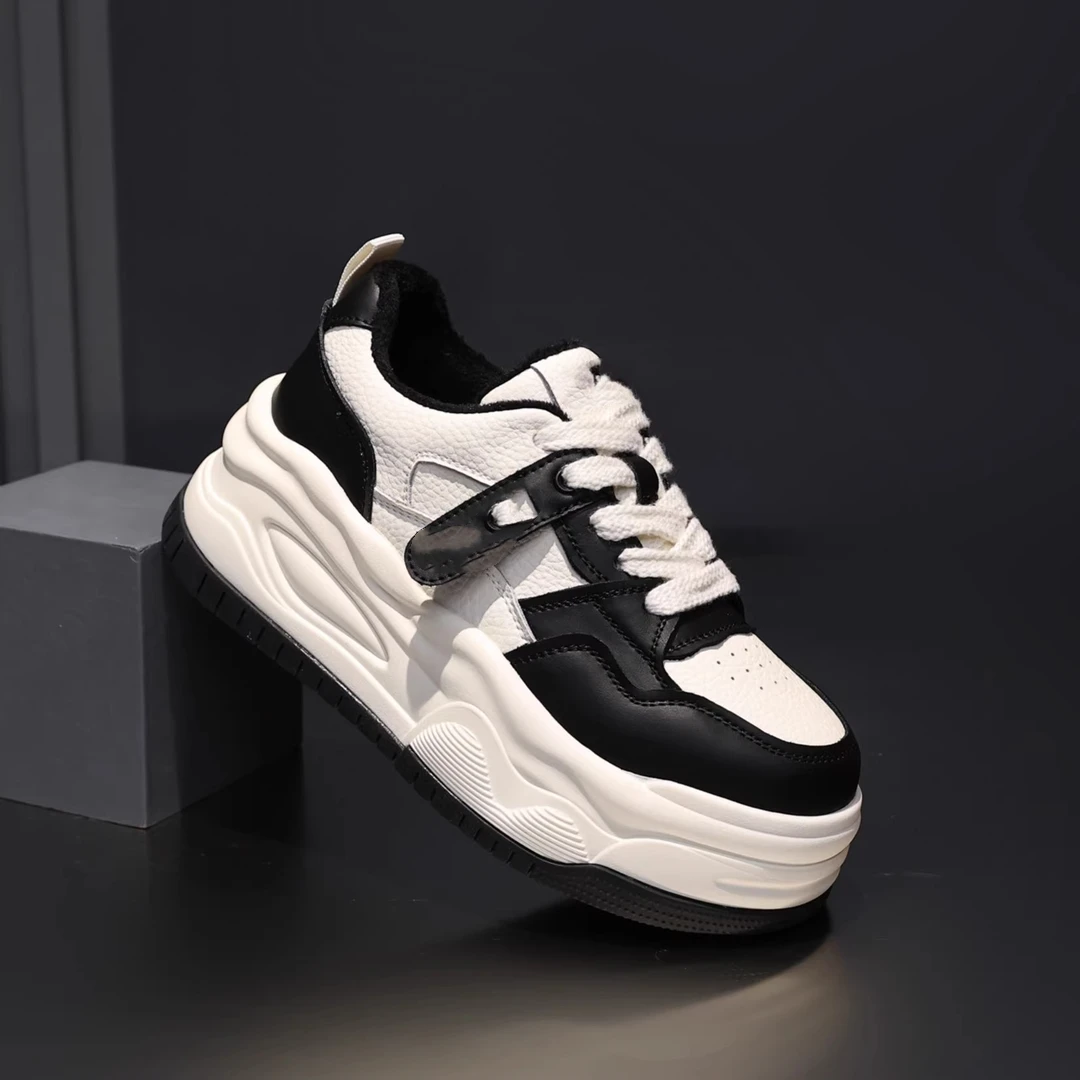 【甩！全皮厚底小白鞋】秋冬季百搭休闲厚底加绒小白洞洞鞋