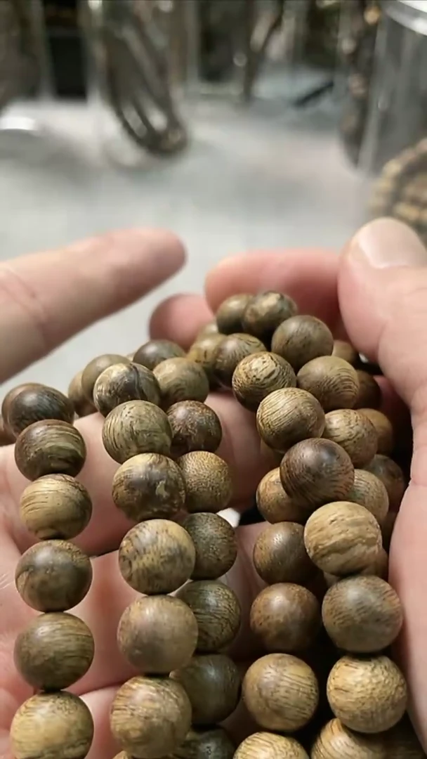 【闪购商品】沉香手串0.9文莱单圈圆珠多样性发一条