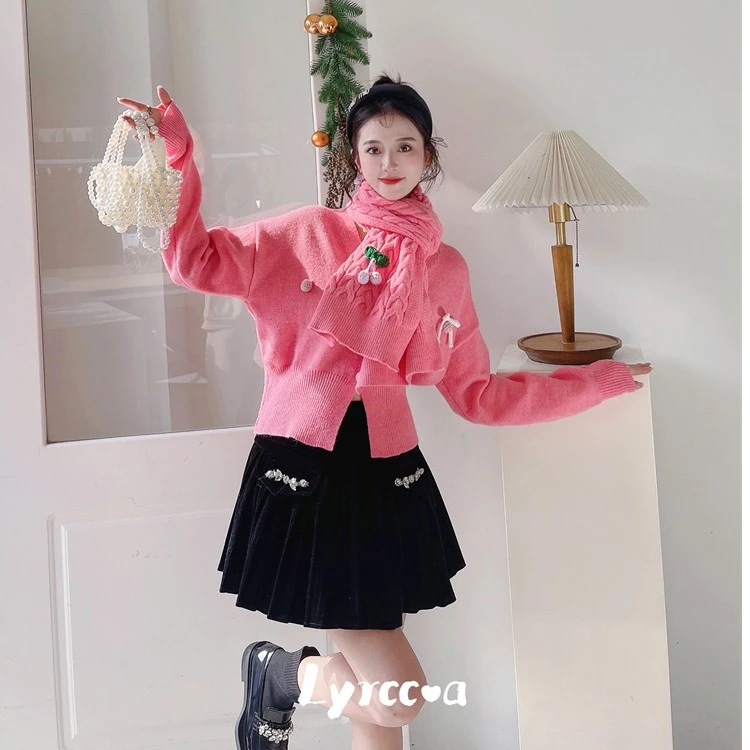 Lyrccoa粉色毛衣围巾两件套