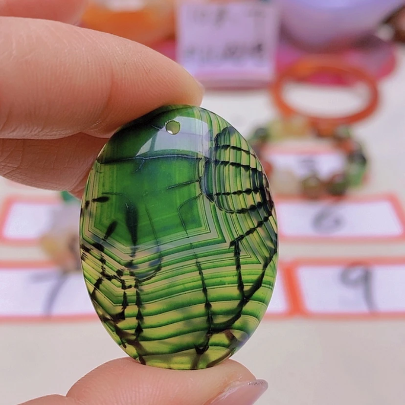 【闪购商品】玛瑙/玉髓珠宝奇石未镶嵌慕**妮