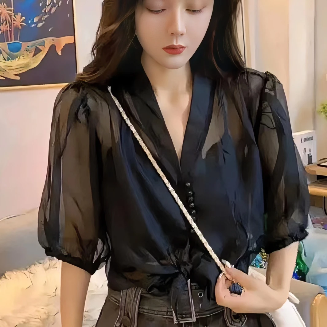 夏季新款轻薄V领法式优雅复古七分袖防晒衣女百搭显瘦牛仔半身裙