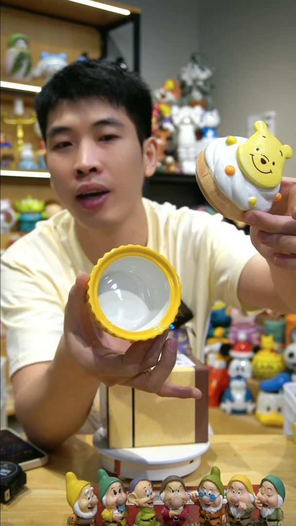 【闪购商品】摆件原盒维尼甜品带盖碗