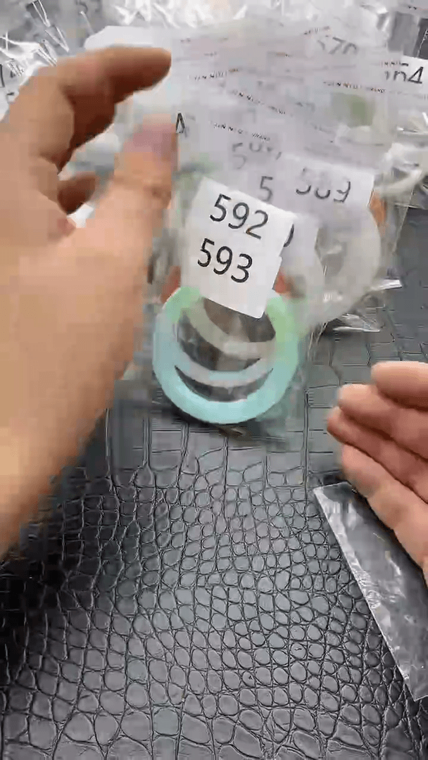 【闪购商品】石英质玉手镯未镶嵌A593