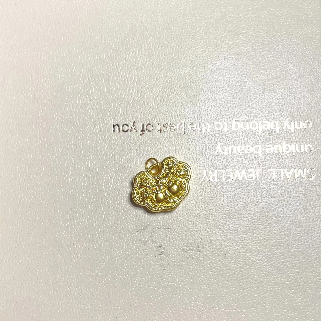 A(076）足金精致喜上眉梢锁