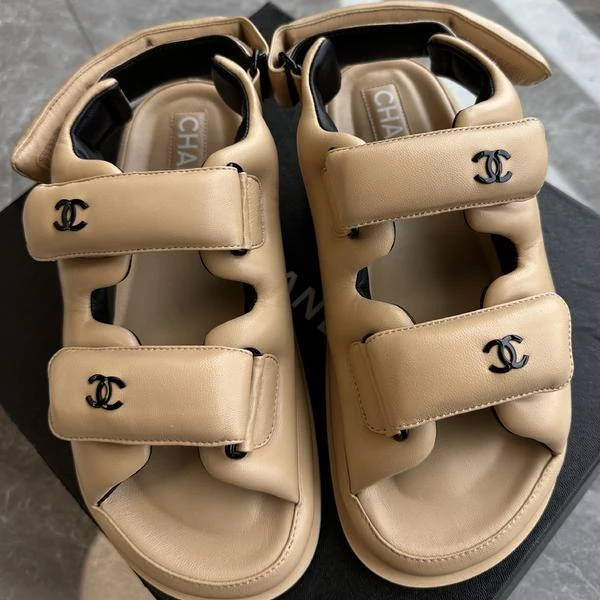 Chanel 全新带盒魔术贴米色凉鞋36.5码