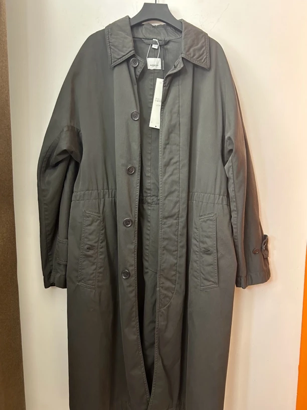 Burberry铁灰色风衣外套带吊牌99新