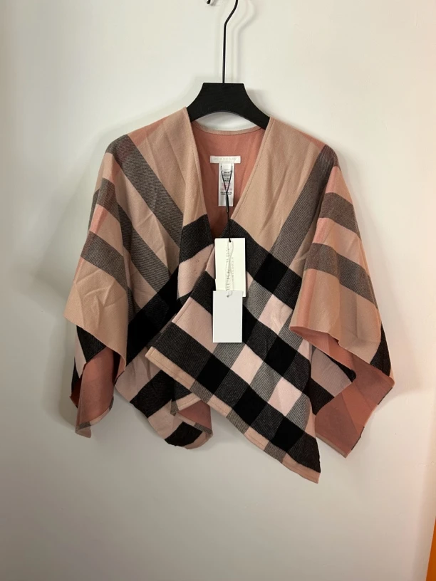 Burberry粉色格纹披风95新