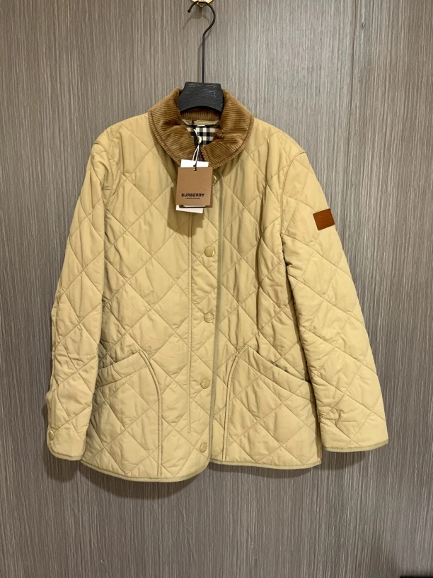 Burberry卡其色古仓系列棉服99新