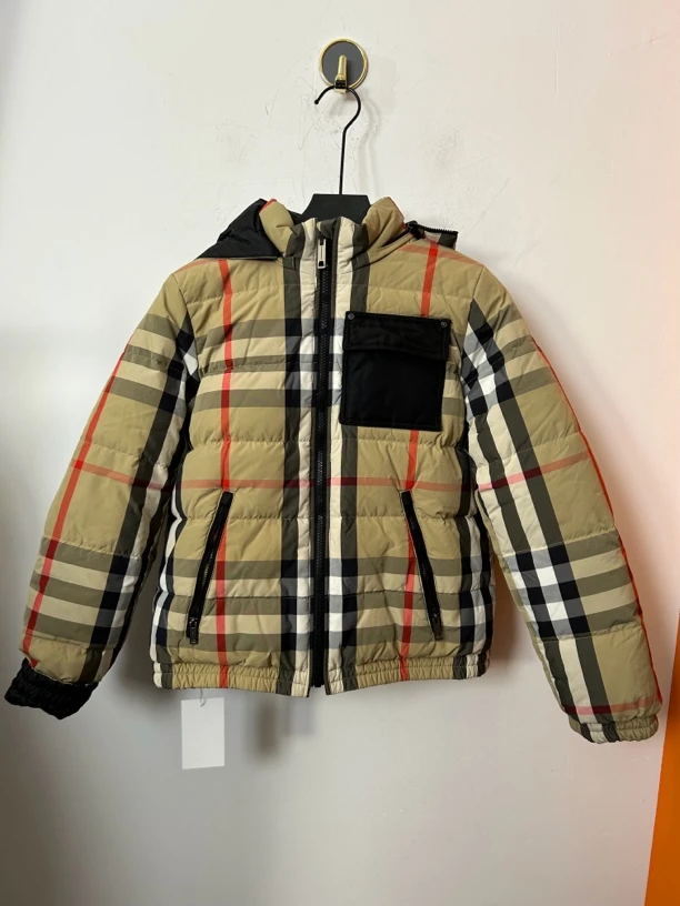 Burberry黑色格纹双面羽绒服95新