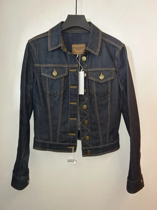 Burberry短款牛仔外套95新