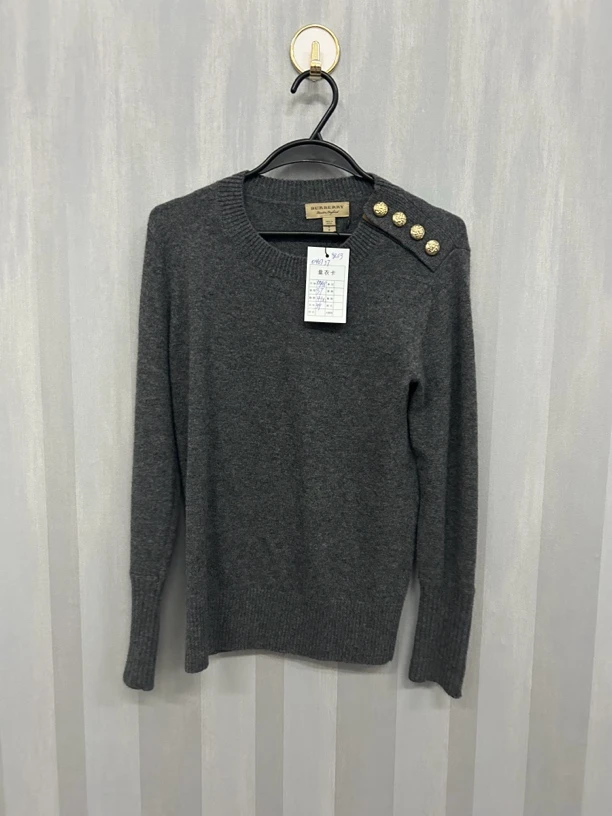 Burberry灰色羊绒毛衣99新