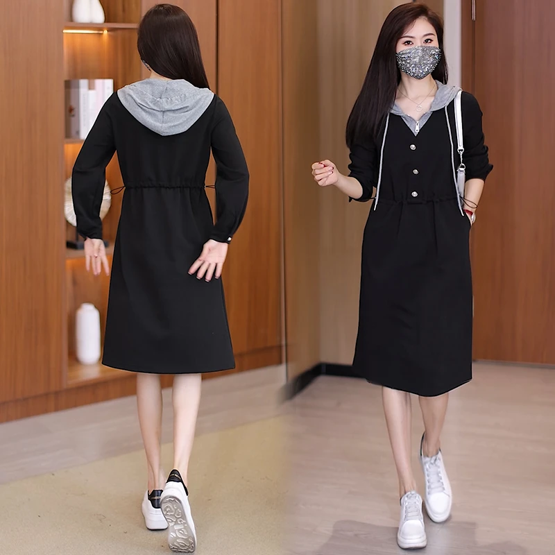 拼接假两件连衣裙女春秋季新款连帽宽松百搭减龄拼色时尚大码裙子