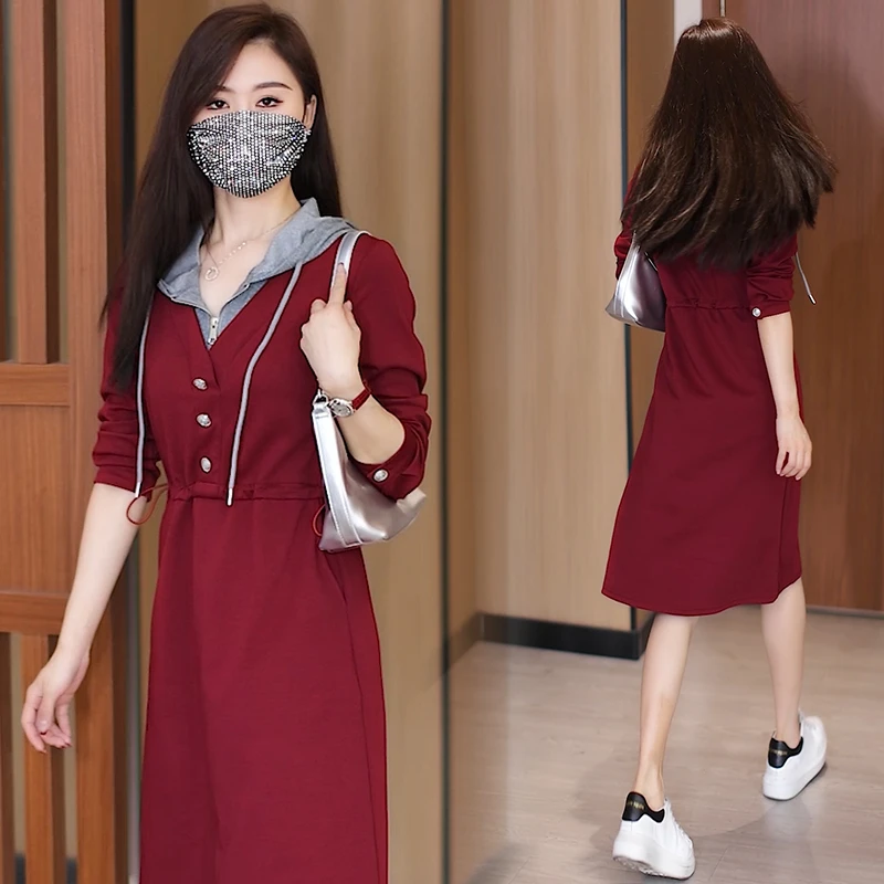 连帽假两件连衣裙女春秋季新款休闲宽松百搭减龄拼色时尚大码裙子