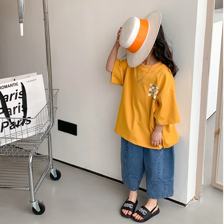 西西家韩版女童百搭简约T恤上衣+宽松牛仔裤QC2343