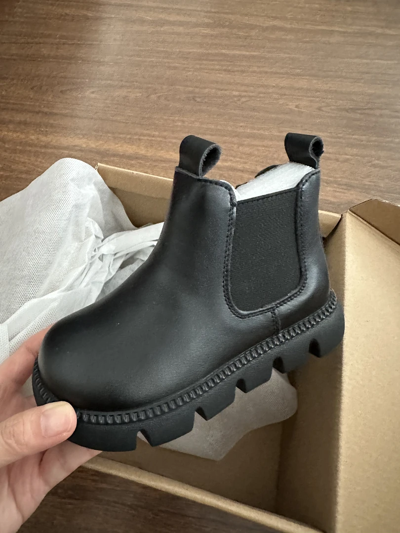 西妈福利款秋冬款靴子9078