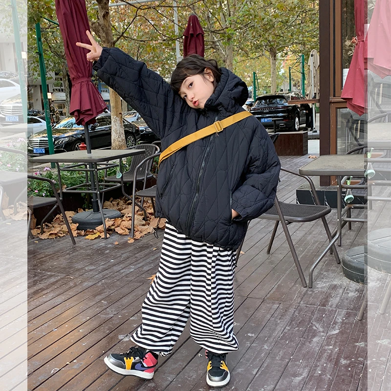 西西家女童2024冬季新款夹棉菱形格连帽棉衣儿童保暖上衣外套X866