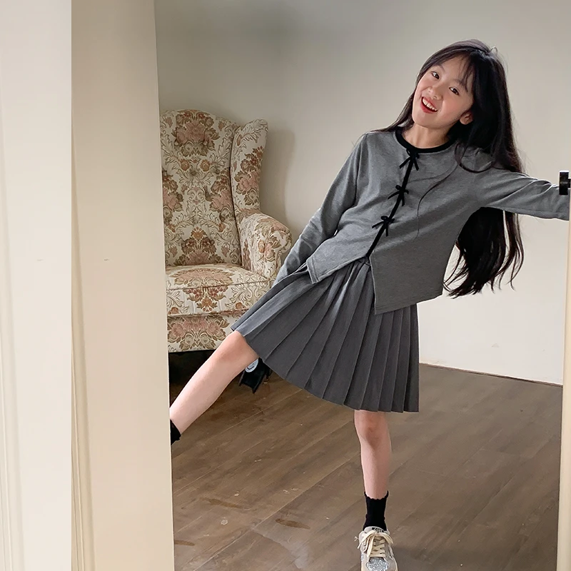 【蝴蝶小姐】西西家女童2024春季蝴蝶结开叉长袖T恤小短款JX9007