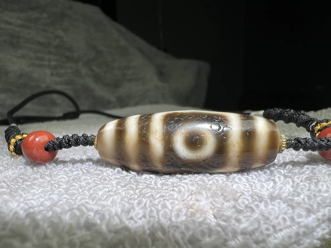 32号饰品店/地门二眼，仿纯工艺，老气横秋，品相完美，包浆圆润