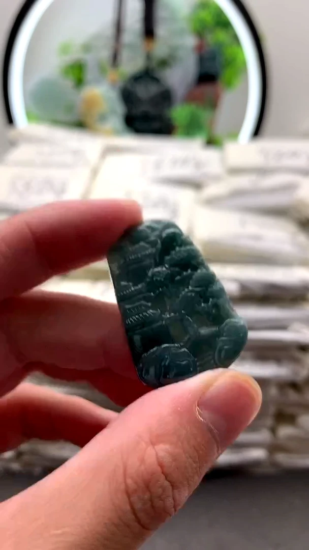 【闪购商品】翡翠颈饰未镶嵌小山水牌【品质一般能接受再拍】
