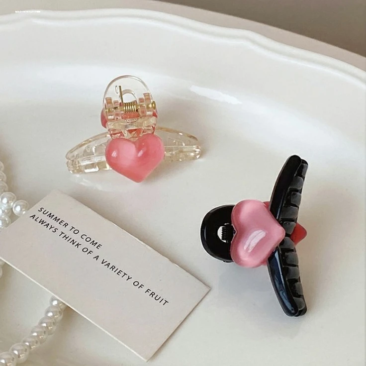 爱心小抓夹小众温柔精致夏季日常时尚设计感气质百搭简约2025ins