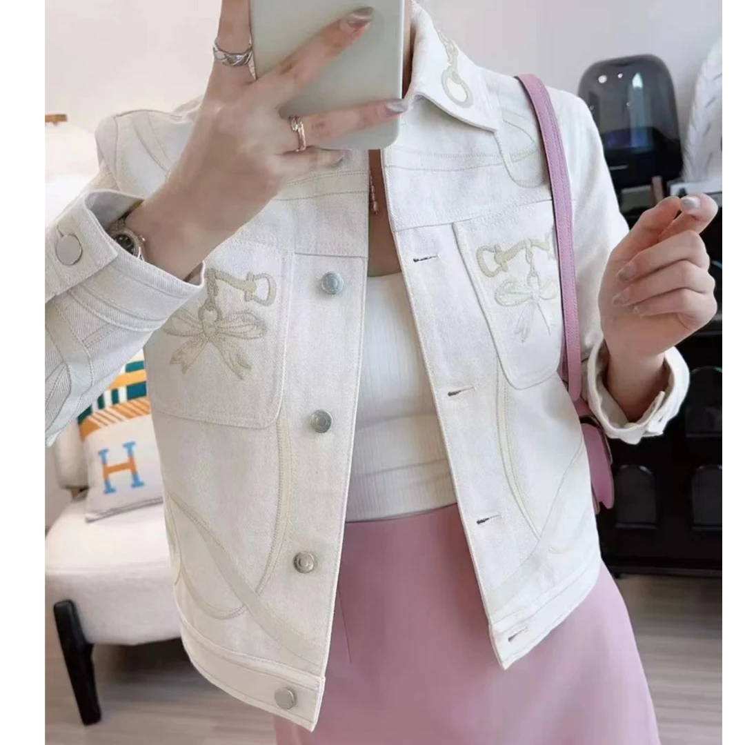 Hermes/爱马仕/刺绣金丝米色牛仔服/38码/准新带吊/编号3511/柜4w