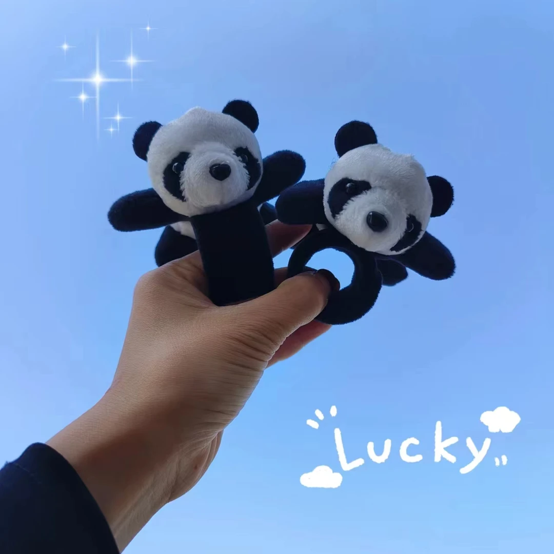 网红趴趴熊猫公仔啪啪圈趴自行车熊猫公仔玩偶创意手环情侣手环