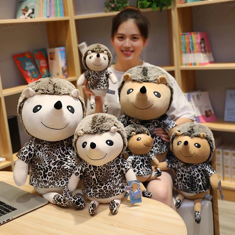 可爱小刺猬公仔动物玩偶毛绒玩具抱枕女生礼物呆萌客厅摆件