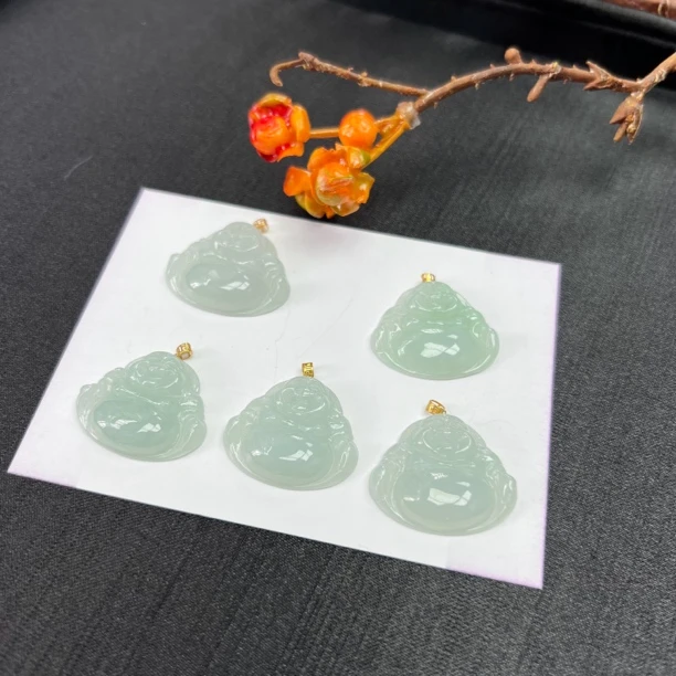 18K金镶嵌天然缅甸翡翠A货佛公吊坠（多样性发一件）百搭气质时尚