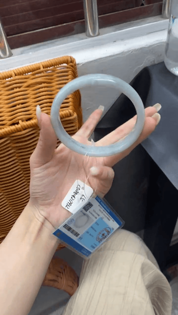 【闪购商品】翡翠手镯（贵妃镯）未镶嵌66圈口贵妃