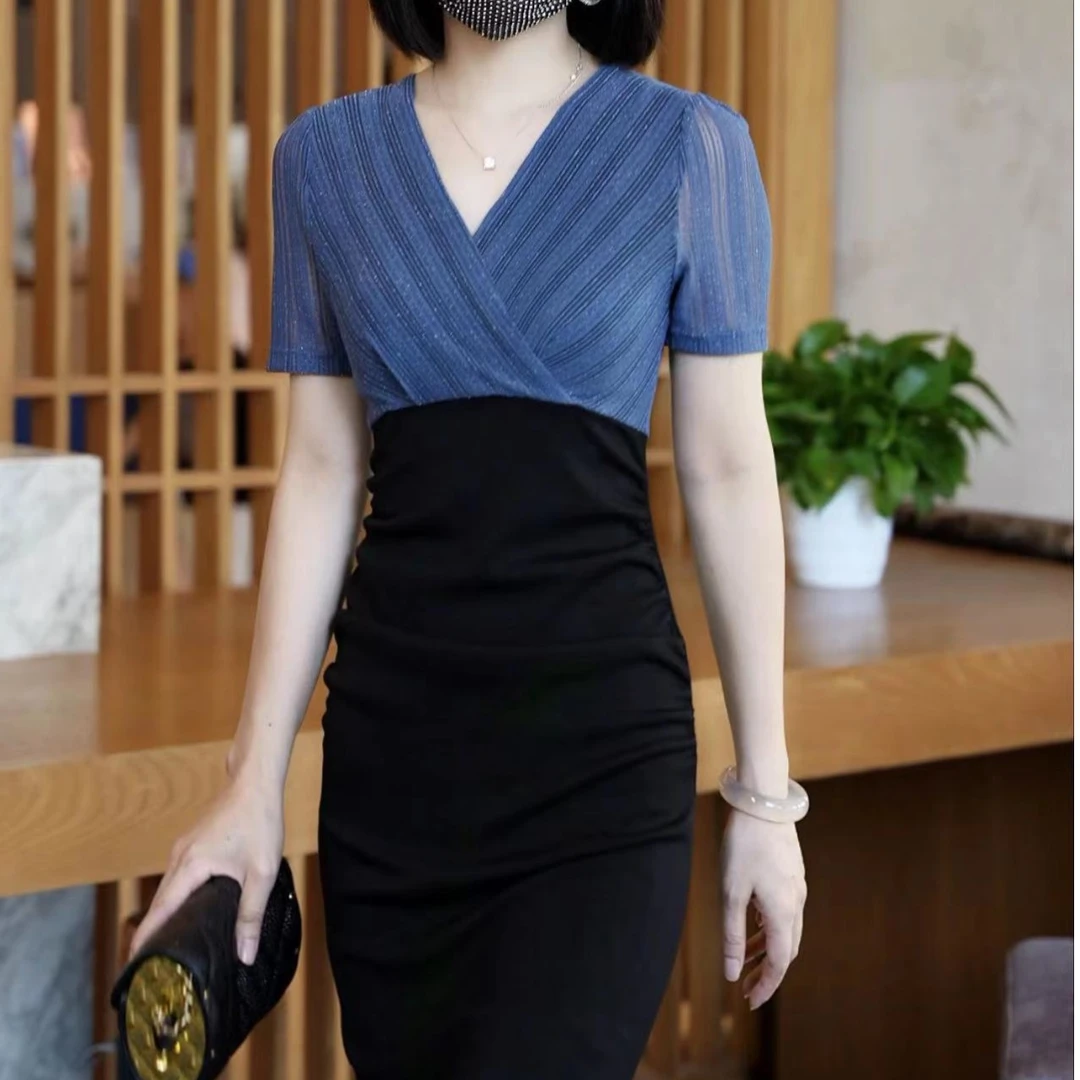 【新款上新】气质显瘦拼接时尚百搭女人味连衣裙Q19849