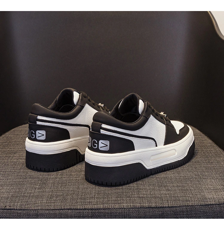 圆头拼色板鞋女2025新款厚底真皮小白鞋百搭休闲鞋子单鞋女潮鞋