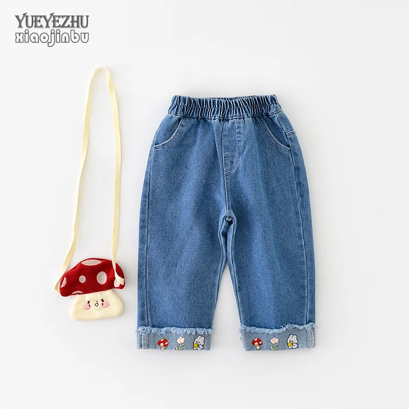 女童牛仔裤秋装新款洋气绣花休闲裤小童秋季卷边长裤外穿宝宝裤子