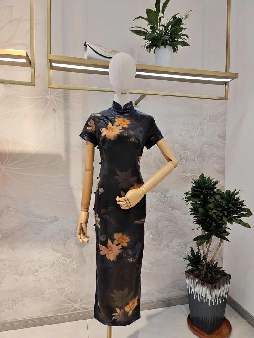 长款香云纱印花旗袍