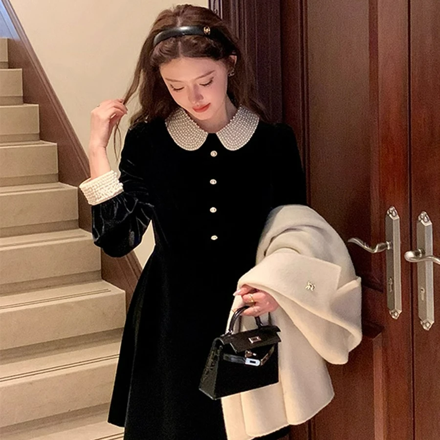 小个子穿搭高级感超好看绝美气质赫本小香风长袖法式丝绒连衣裙女