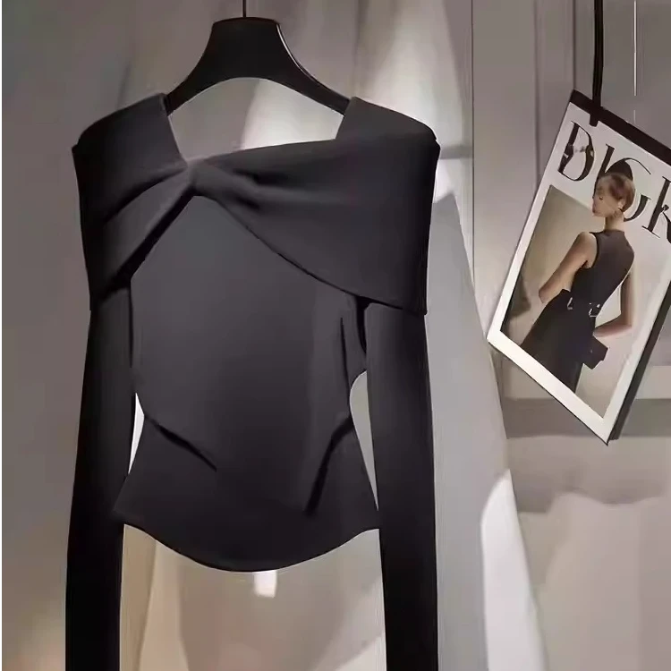 今年流行漂亮小香风上衣秋季独特超好看气质黑色蝴蝶结打底T恤女