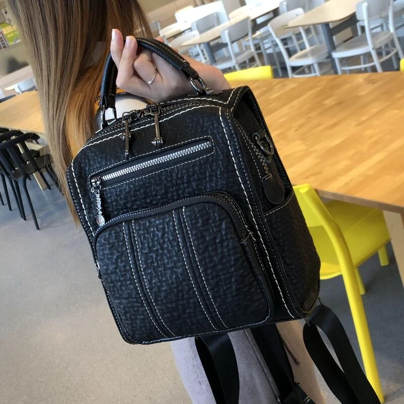 新款2025时尚多功能真皮双肩包女包洋气车缝线潮流百搭背包旅行包